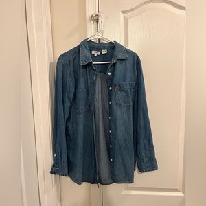 Levi’s shirt